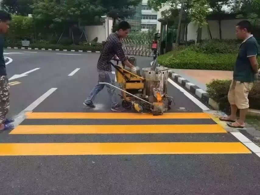 地下停車場地坪漆熱熔劃線